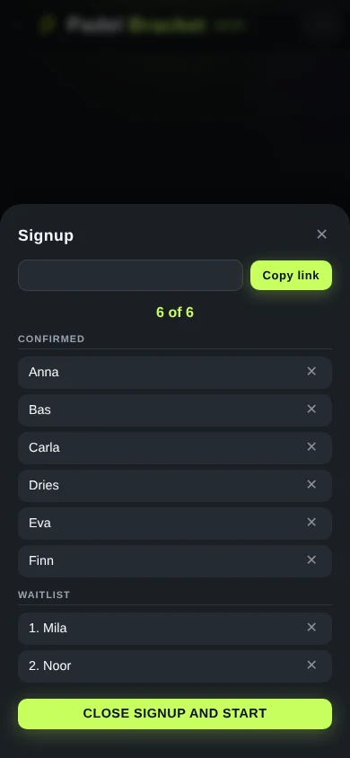 Organizer view of a padel tournament signup list with confirmed players and a waitlist